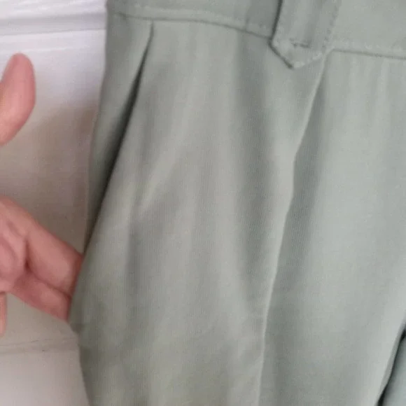 Paige Women's Becca High Waisted Laurel Green Pants Tapered Pockets Size 6 - Picture 13 of 16
